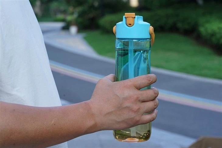Gradient Plastic Sports Water Bottle